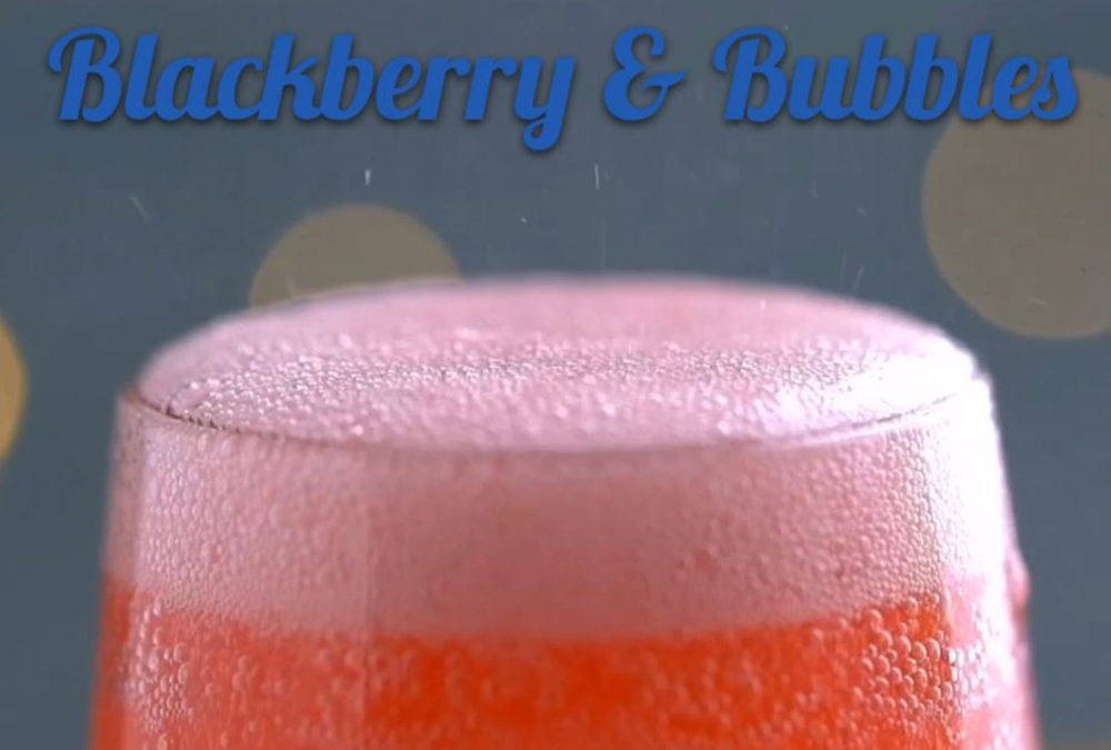 BLACKBERRY & BUBBLES COCKTAIL